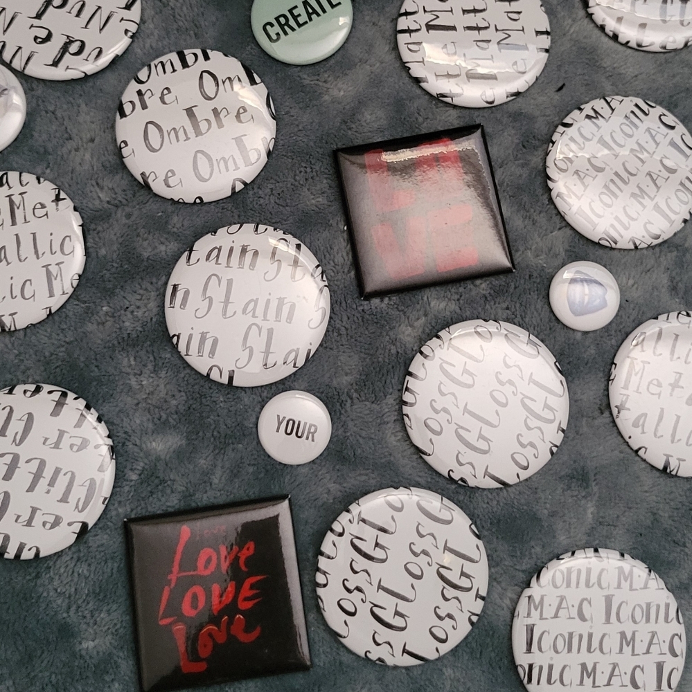MAC COSMETICS buttons - Picture 3 of 3